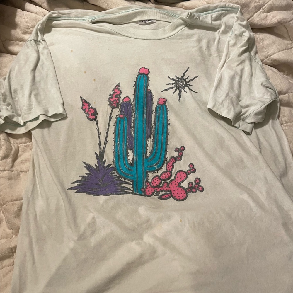Vintage cactus + desert tshirt